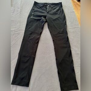 Lululemon women’s black moto pants size 8